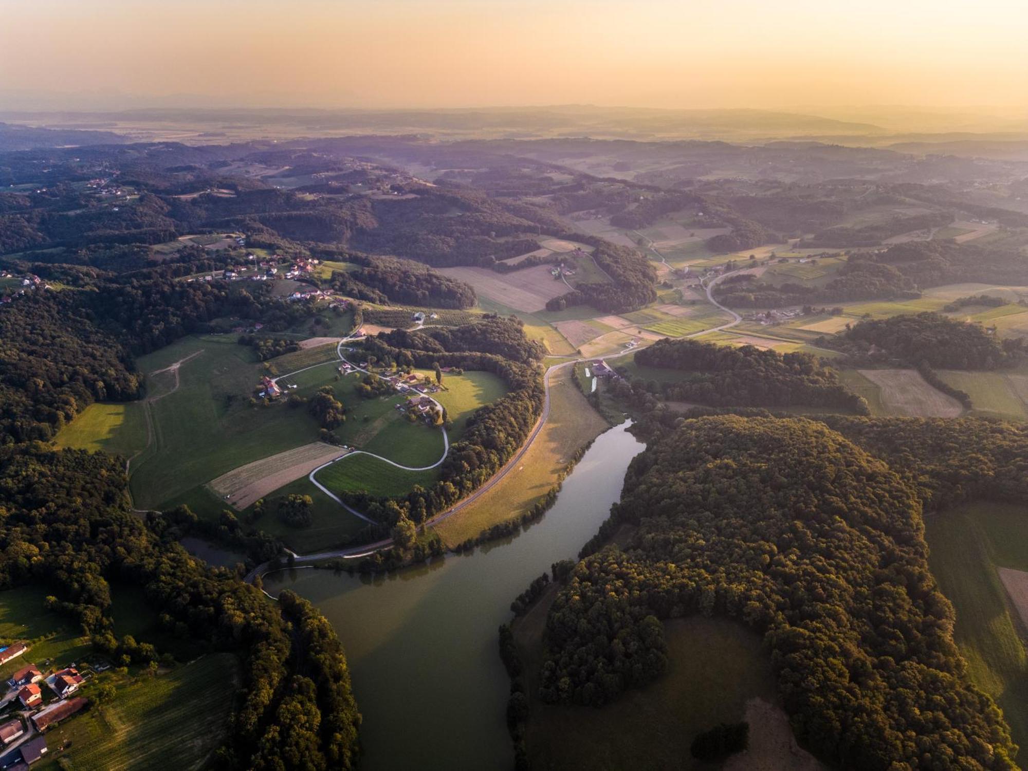 Falkensteiner Premium Camping Lake Blagus Sveti Jurij ob Scavnici Exterior foto